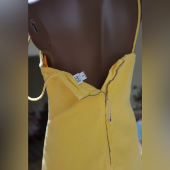 Urban Outfitters Yellow Mini Denim dress S - Picture 3 of 7